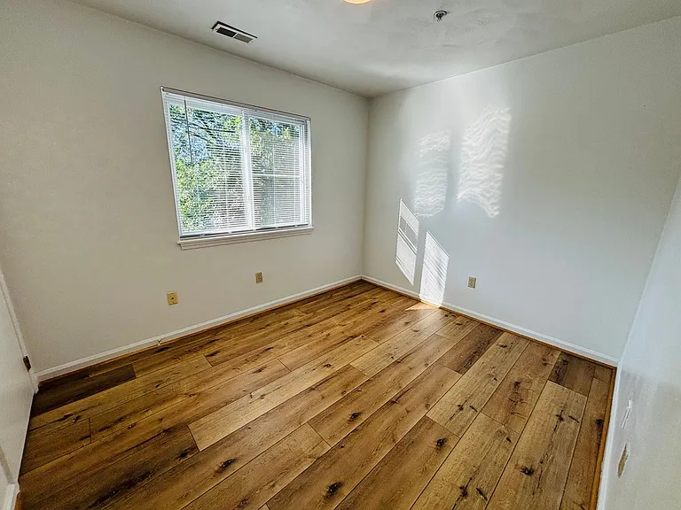 927AB - 410 Houston St. - DM — Photo 45