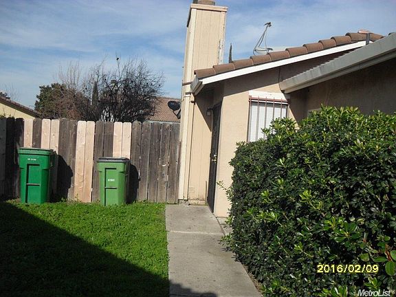 2nd image of 2871 Fox Creek Ct