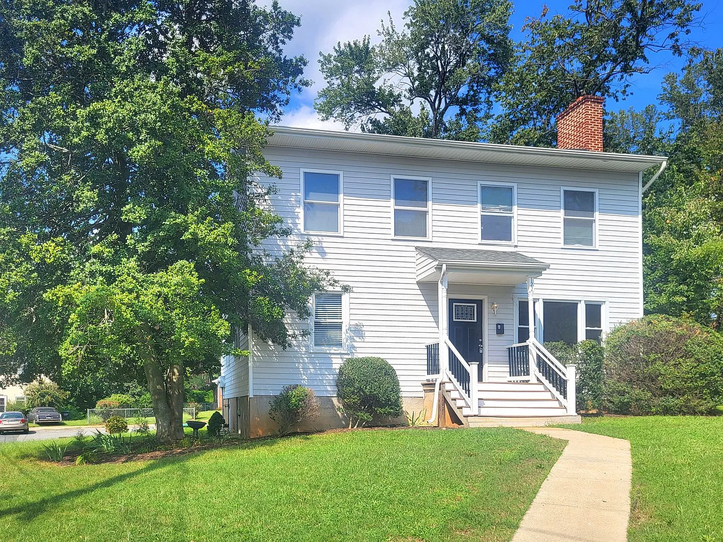 5 bedroom in Fifeville — Photo 1