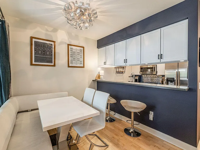 1915 N Water St #108 — Photo 4