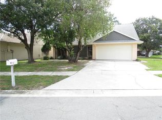 1201 Tuxford Dr, Brandon, FL 33511
