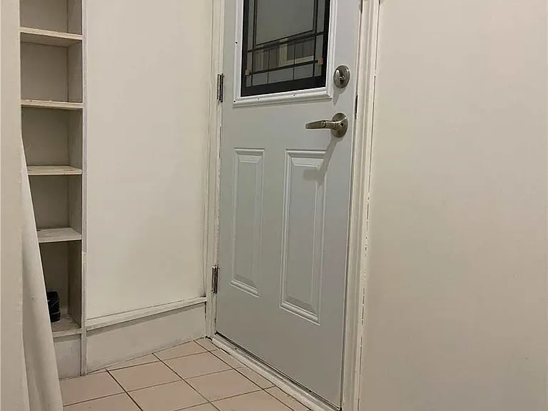 58 Hewlett Cres #BSMNT — Photo 3