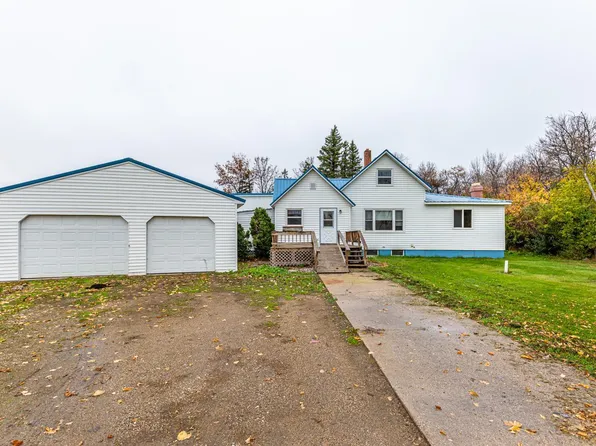 15762 1st St SE, Hillsboro, ND 58045