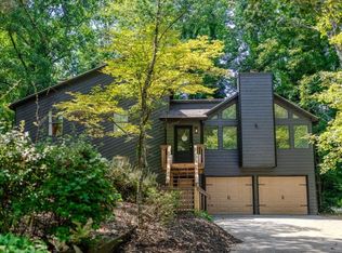 123 Williamsburg Ln, Woodstock, GA 30189