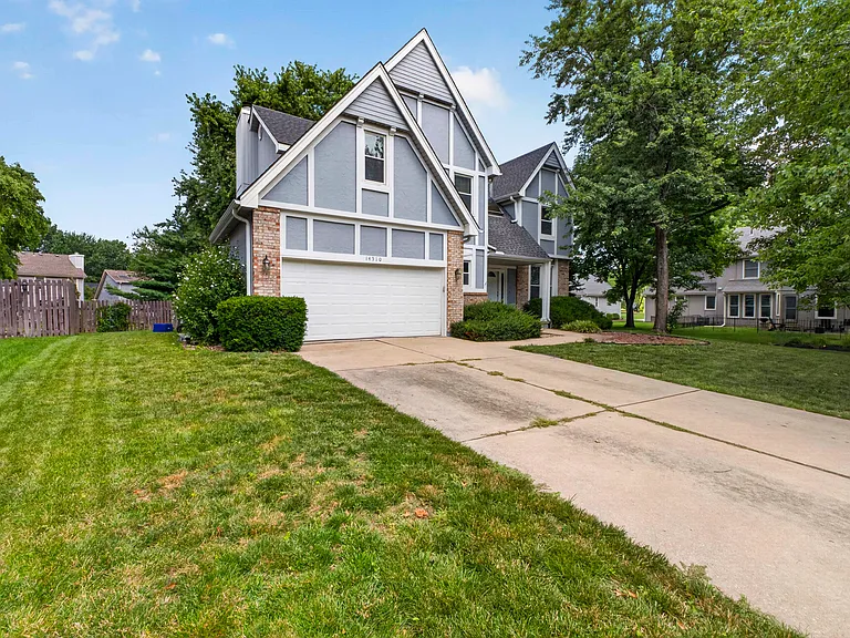 14510 S Kaw Dr — Photo 2