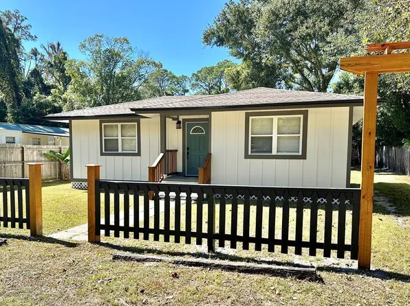 334 22nd Ave, Apalachicola, FL 32320
