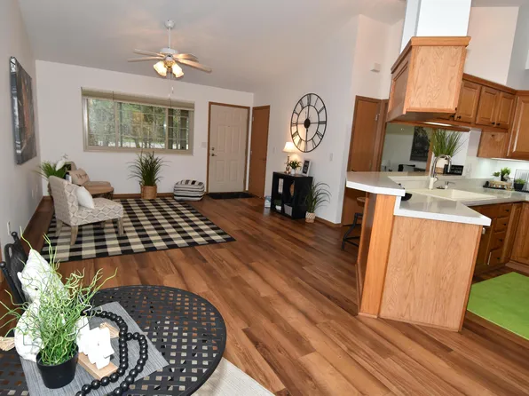 365 Virginia Ct, Pataskala, OH 43062