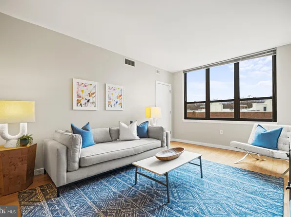 3883 Connecticut Ave NW APT 702, Washington, DC 20008