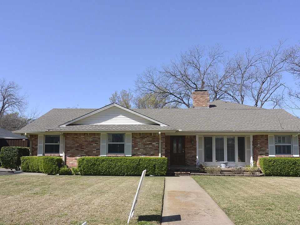 1st image of 2113 Castleford Ln