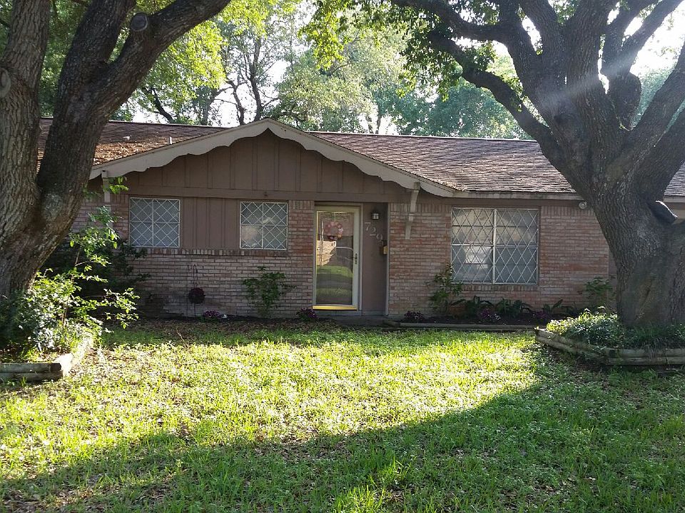 1st image of 729 Willowick Dr