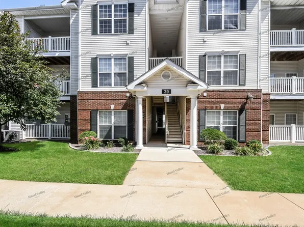 29 Kassebaum Ln APT 306, Saint Louis, MO 63129