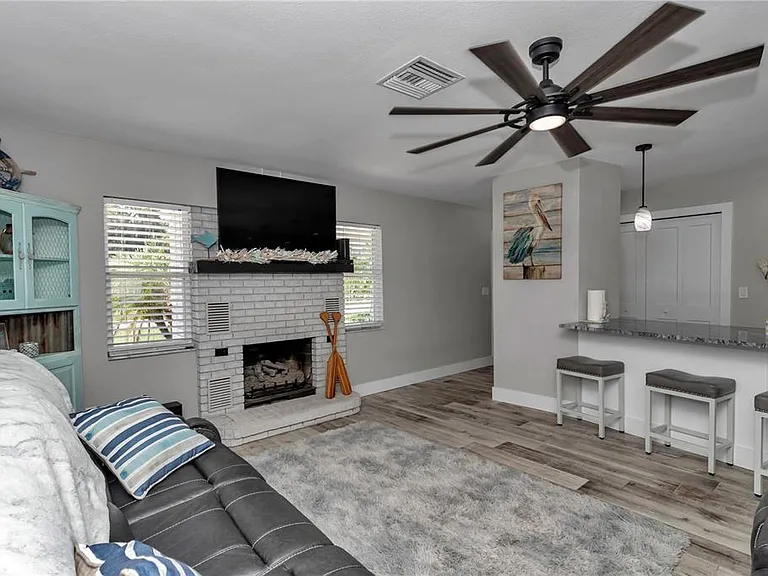 1409 SE 4th Ave — Photo 21