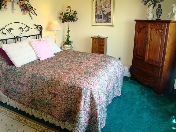 Guest bedrom