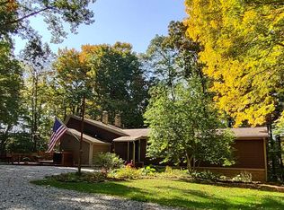 9990 S Bennett Ln, Bloomington, IN 47402