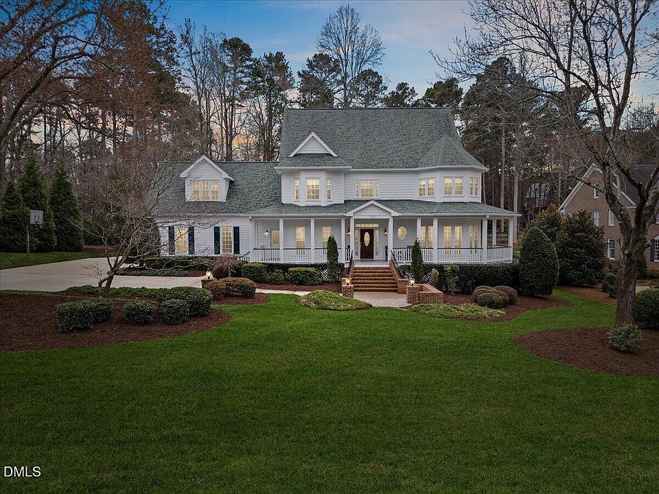 1st image of 129 Berry Hill Dr