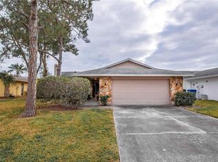 4013 Lexington Ct, Largo, FL 33771