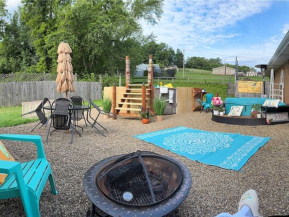 3rd image of 929 May Rd