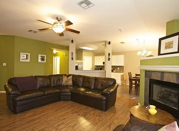 5th image of 11409 Hillhaven Dr