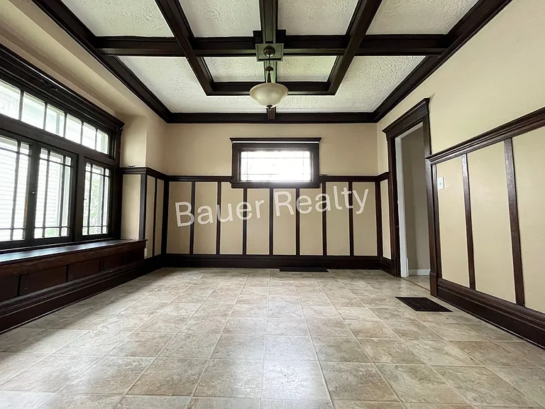 330 Dorchester St — Photo 13