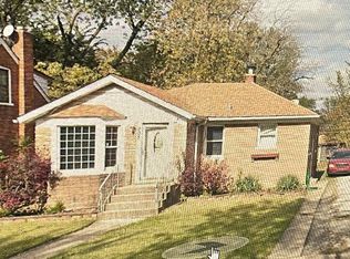 208 E 142nd St, Dolton, IL