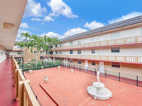 2nd image of 4655 Palm Ave APT 205