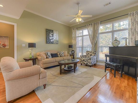 4th image of 8946 River Knoll Dr