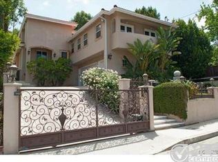 5134 Don Pio Dr, Woodland Hills, CA 91364