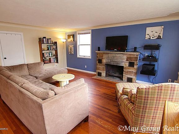 5th image of 2144 Johanna Ave SW