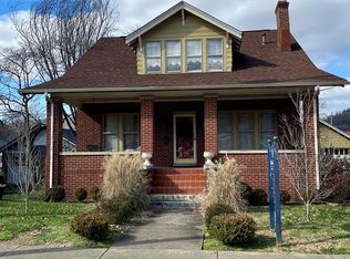 106 W Graham St, Prestonsburg, KY 41653
