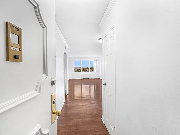2nd image of 225 Saint Pauls Ave APT 15E