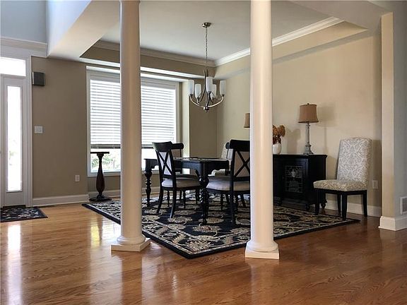 5th image of 4009 Park View Ct
