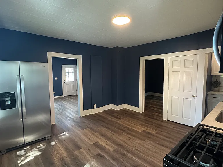 141 Short St #1 — Photo 6