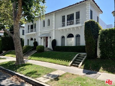 143 N Sycamore Ave, Los Angeles, CA, 90036