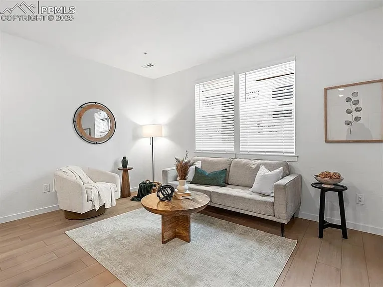 888 Beckton Hts — Photo 15
