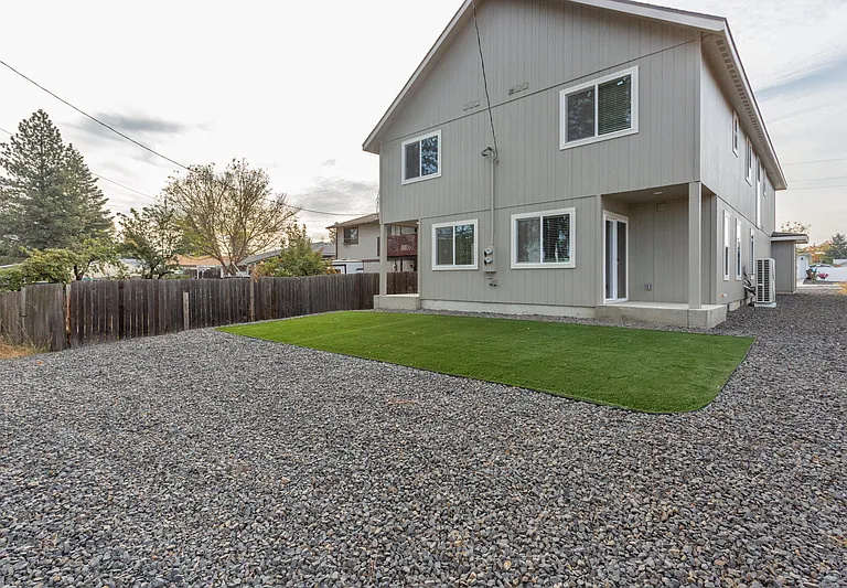 1107 E Decatur Ave #1 — Photo 32