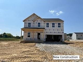 1st image of 365 Golden Apple Dr NE