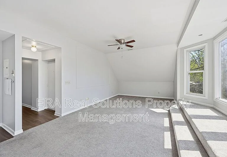 255-257 Loraine Ave #5 — Photo 10