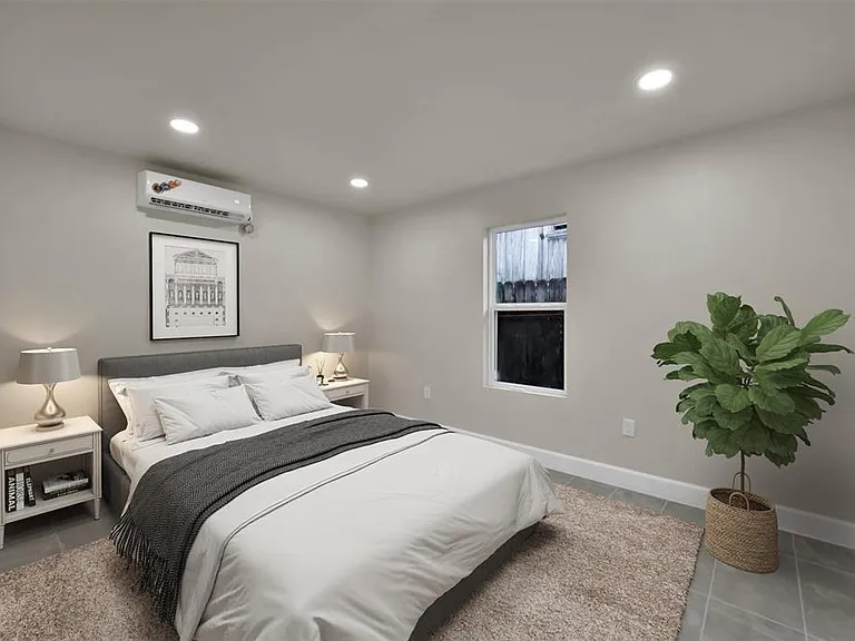 2304 Chapman St #3 — Photo 10