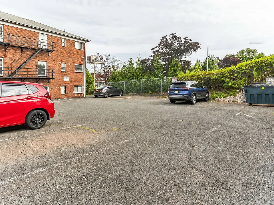 207 Polifly Rd #4