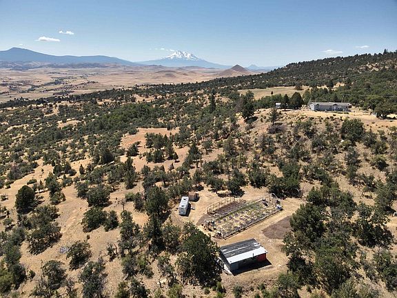 3rd image of 3625 Black Mountain Rd