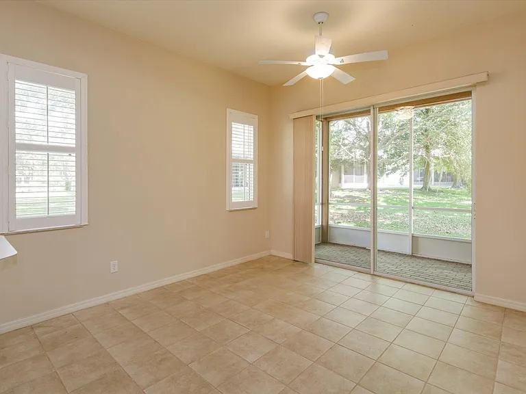 120 Crepe Myrtle Dr — Photo 8