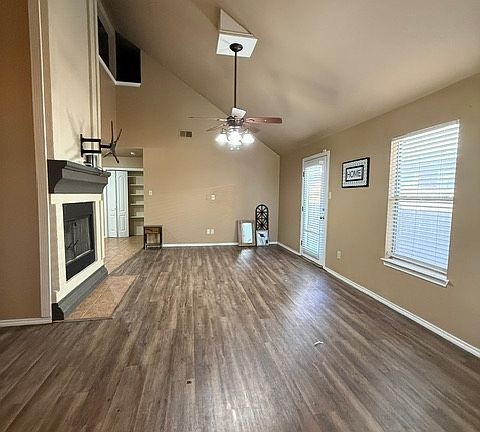 2nd image of 4416 105th St Unit A