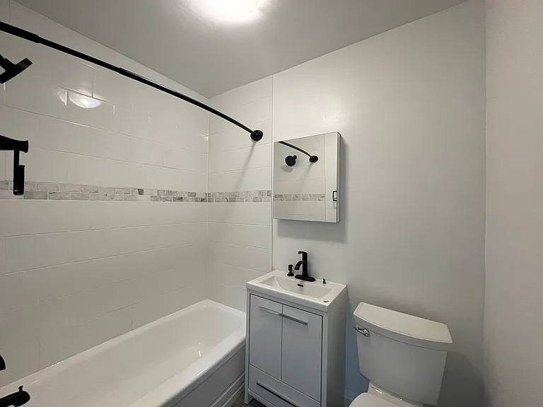 987 Mohawk Rd E #9 — Photo 8