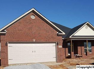 118 Canyon Dr, Madison, AL 35756
