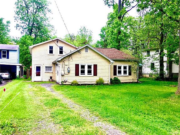 2nd image of 3886 Dartmouth St