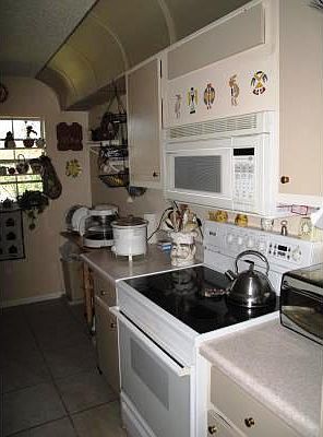 Kitchen (2)
