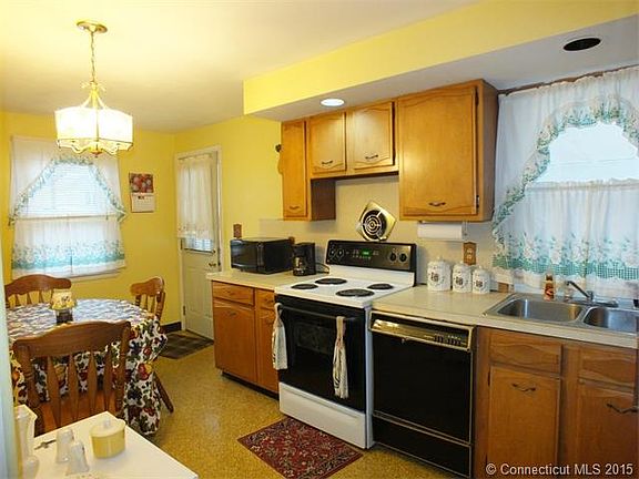 2nd image of 36 Melville Ave