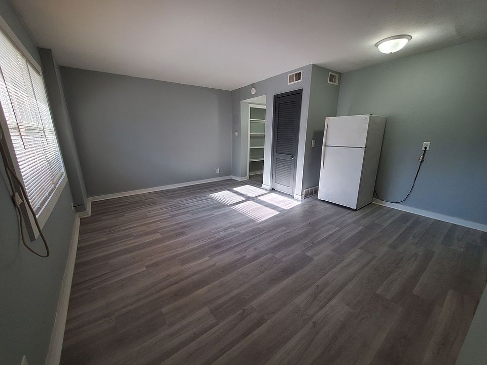 1st image of 4822-4826 Sahler St #48261