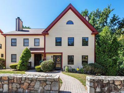 25 Cottage St #25, Newton Upper Falls, MA, 02464