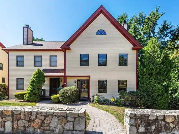 25 Cottage St #25, Newton Upper Falls, MA 02464